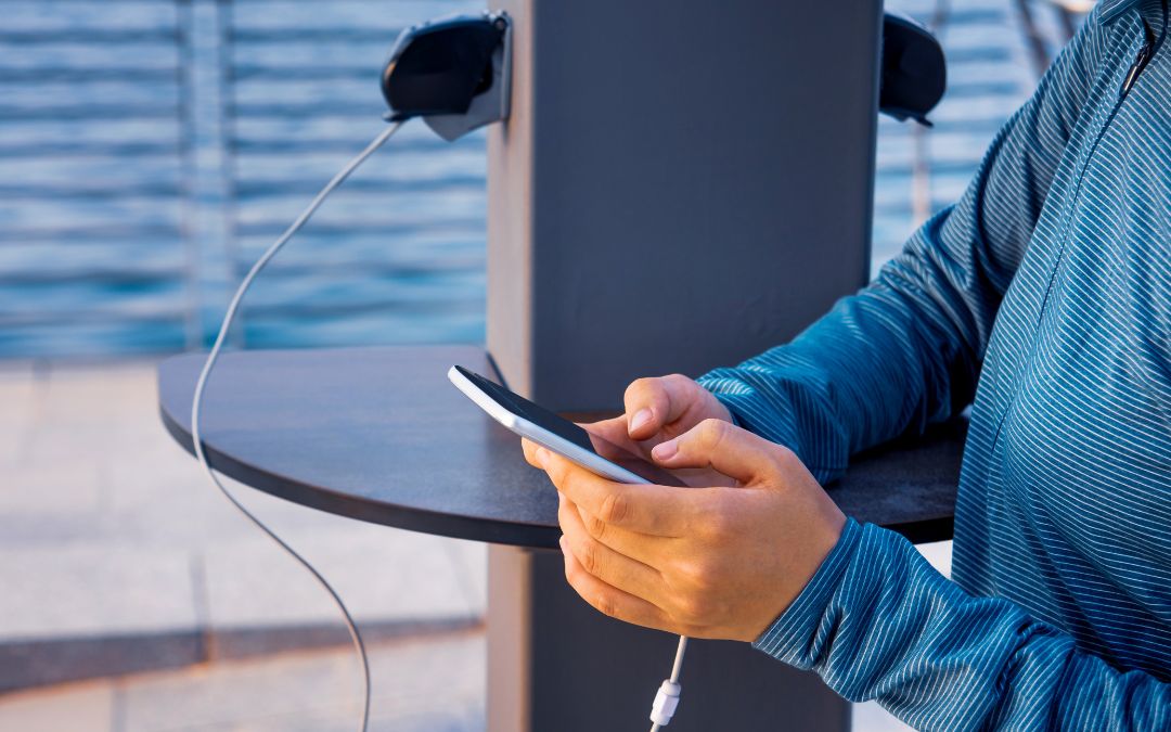 Stop Using Public Phone Charging Stations - Operum